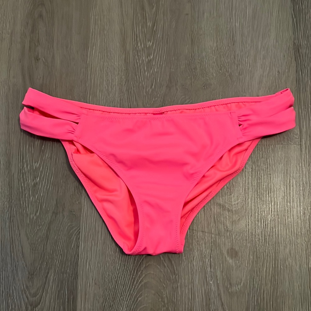 Victoria’s Secret bikini bottom. Size M/M